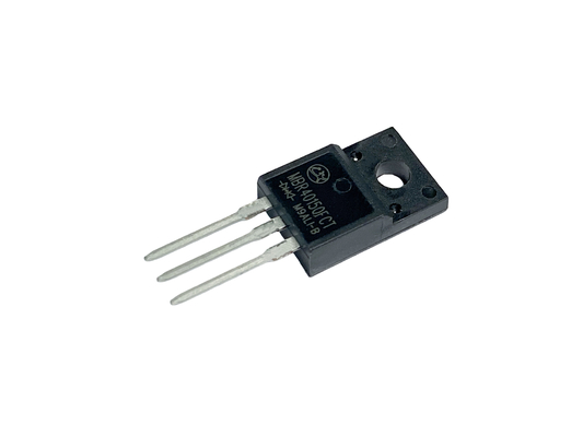 40A150V Schottky Diode Turun tegangan maju rendah untuk Kinerja Optimal MBR40150FCT