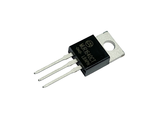 16A400V TO-220AB Dioda Pemulihan Cepat Untuk Rektifier Efisiensi Tinggi MUR1640CT